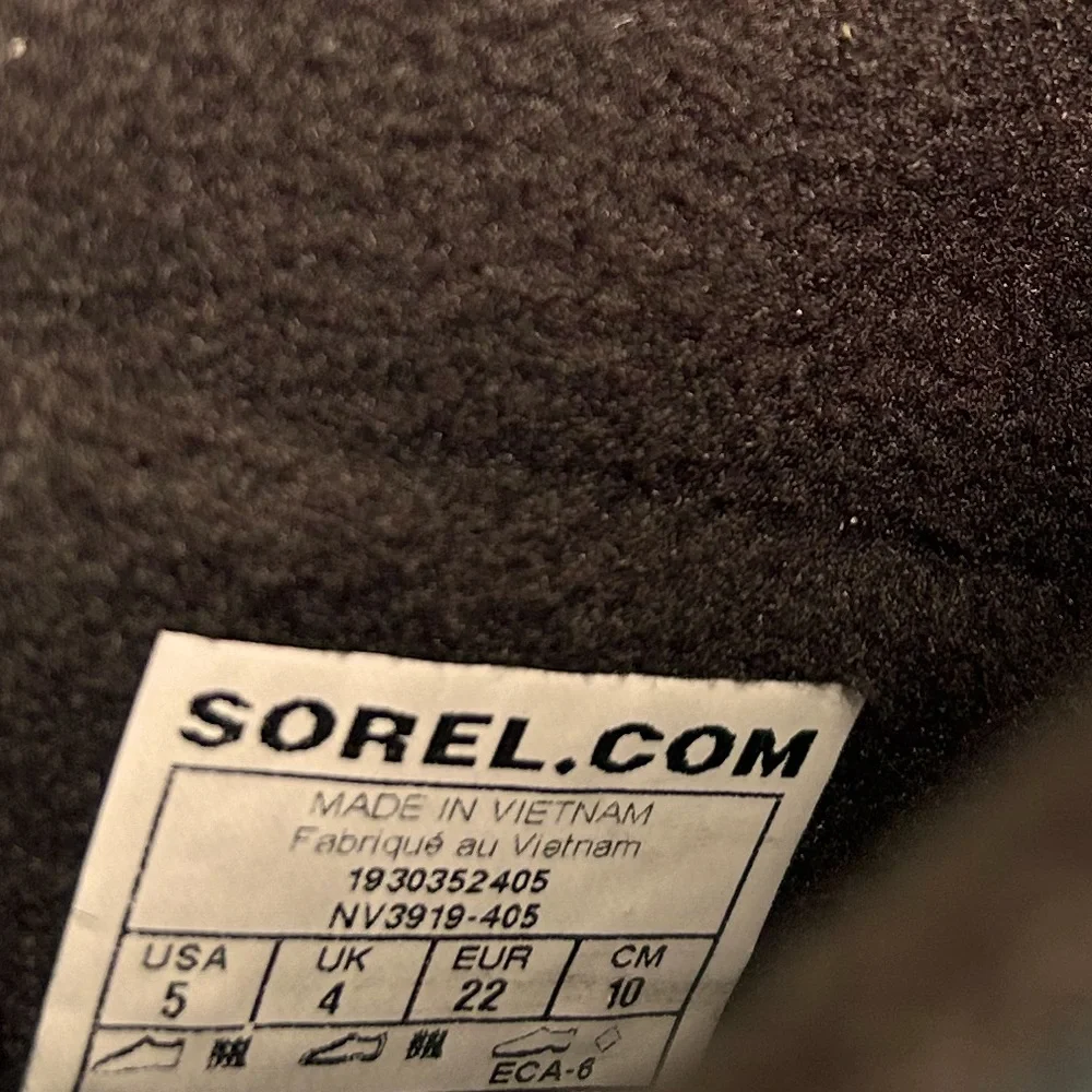 SOREL CHILDREN'S WHITNEY™ |I STRAP BOOT Uniform Blue, Cherrybomb size 5 new